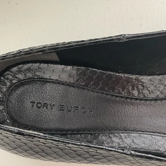 Tory Burch Georgia Pointed Toe Flats Size: 8.5