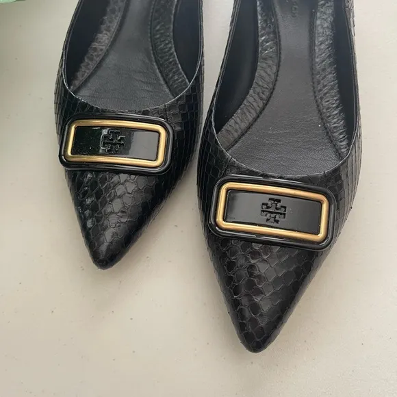 Tory Burch Georgia Pointed Toe Flats Size: 8.5