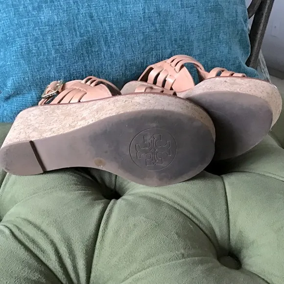 Tory Burch “Leslie” Natural Tan Leather Platform Sandals 7/37 Like New!