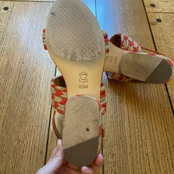 Tory Burch Lola Flat Sandals size 9.5