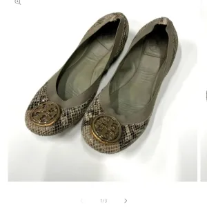 TORY BURCH NORTH CAROLINA Shoes Flats Ballet Size: 6.5