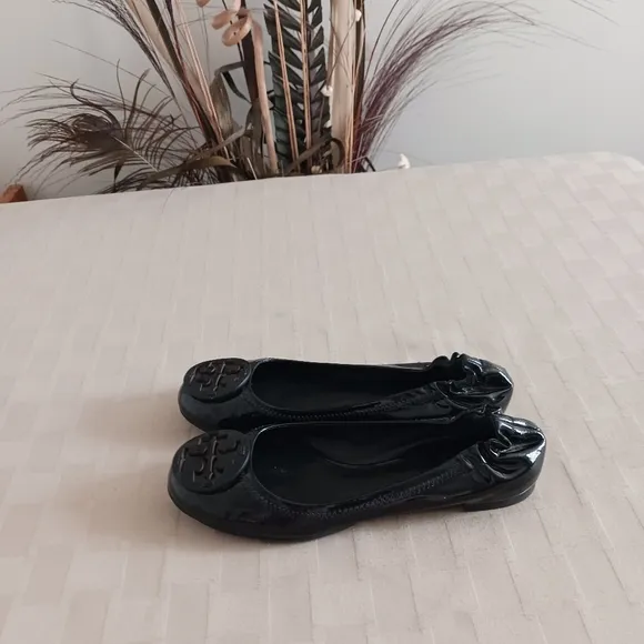 Tory Burch Patent Leather Minnie Travel Ballet Flats