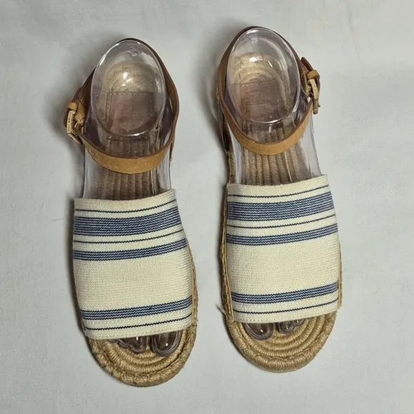 Tory Burch Tan And Blue Flat Espadrilles Sandals Asjustable Buckle 6.5