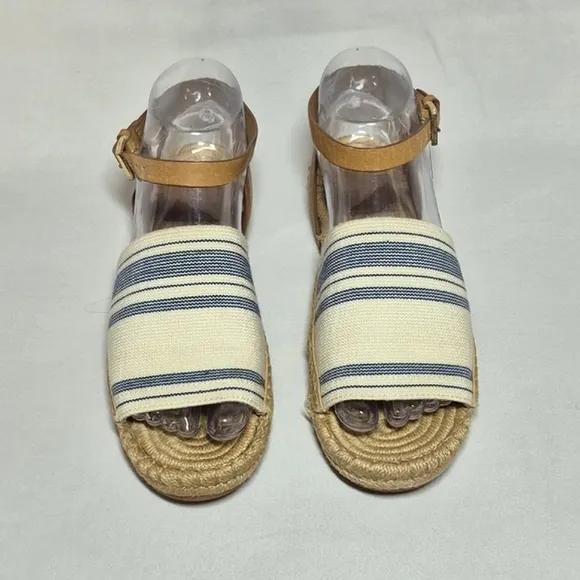 Tory Burch Tan And Blue Flat Espadrilles Sandals Asjustable Buckle 6.5
