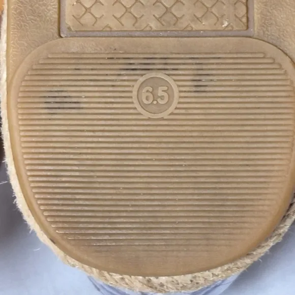 Tory Burch Tan And Blue Flat Espadrilles Sandals Asjustable Buckle 6.5