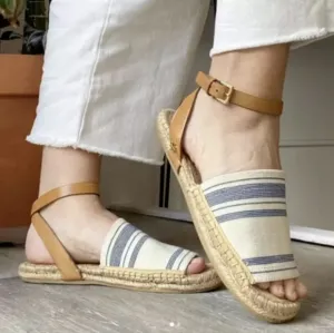 Tory Burch Tan And Blue Flat Espadrilles Sandals Asjustable Buckle 6.5