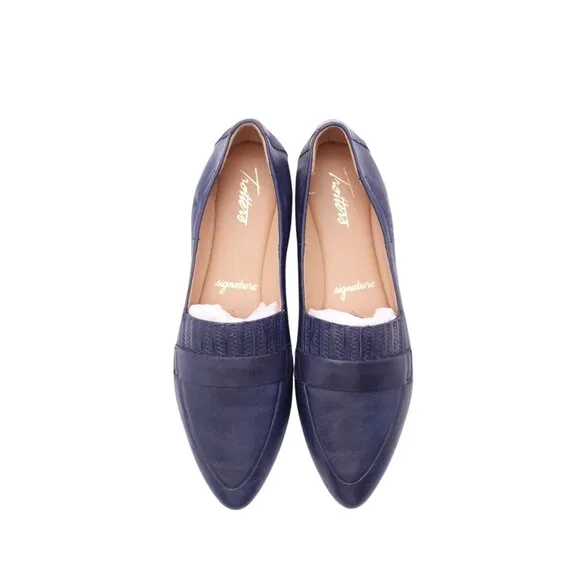 Trotters Emotion Fashion Loafers Flats Sz 8N Navy Blue Leather Pointed Toe