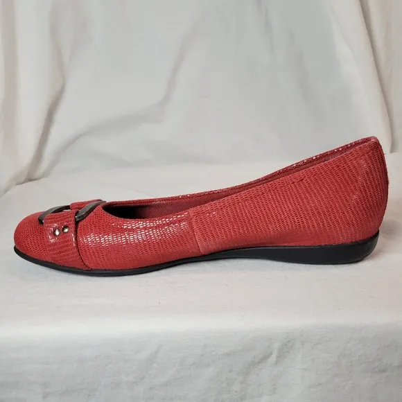 Trotters Sizzle Patent Suede Lizard Printed Ballet Flats 7N