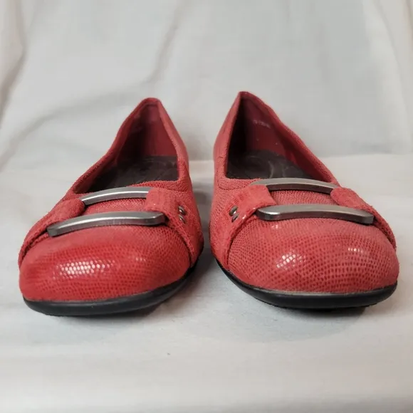 Trotters Sizzle Patent Suede Lizard Printed Ballet Flats 7N