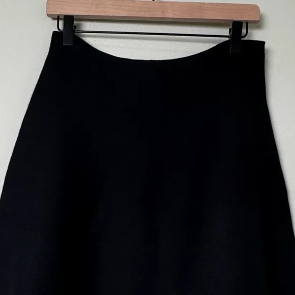 Tuckernuck HYACINTH HOUSE Black Knit Margaret Mini Skirt Size Medium