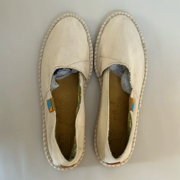 Ubuntu Life New no Box Men’s 12 Classic Natural Afridrilles