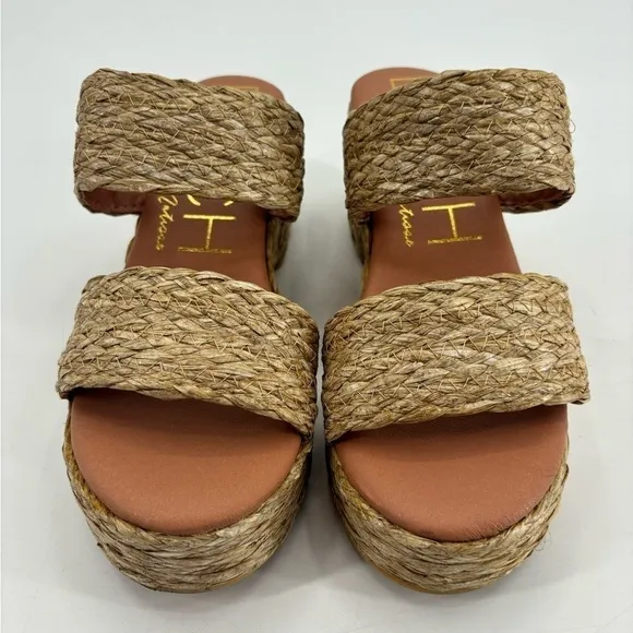 UEC Beach Rafia platform slide espadrilles with box worn once size 9