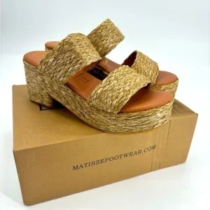 UEC Beach Rafia platform slide espadrilles with box worn once size 9