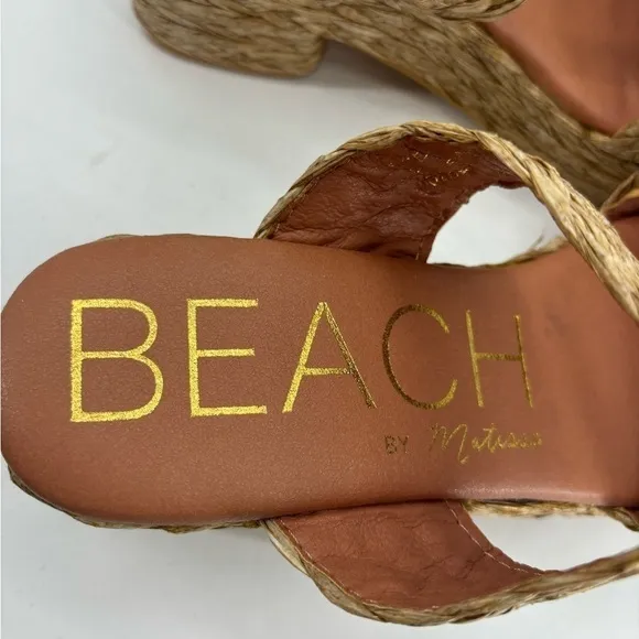 UEC Beach Rafia platform slide espadrilles with box worn once size 9