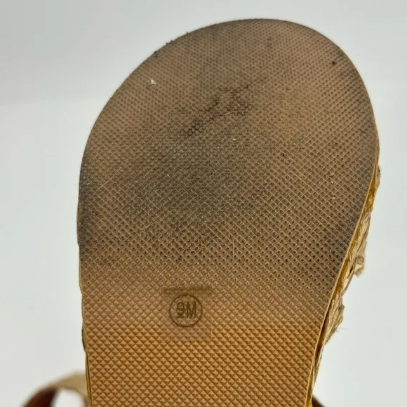 UEC Beach Rafia platform slide espadrilles with box worn once size 9