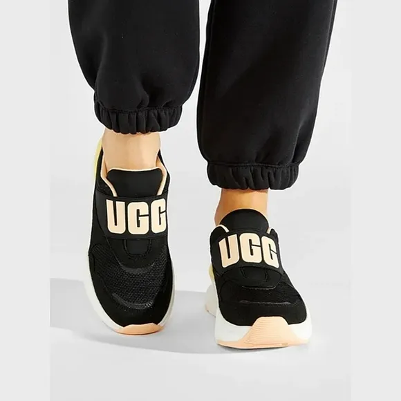 UGG Black LA FLEX Logo Mesh Athletic Chunky Sneakers, Size 8 NEW