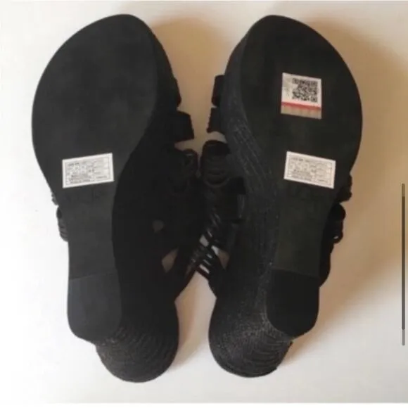 UGG Black Melinda Platform Wedge Sandals Size 10