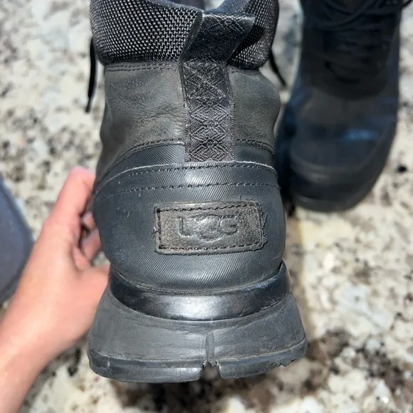 Ugg boots Waterproof Snow boots Vibram outsole size 11‎