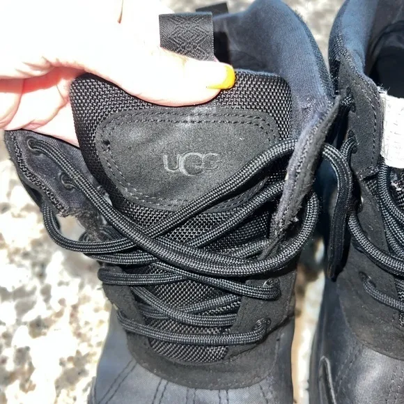 Ugg boots Waterproof Snow boots Vibram outsole size 11‎