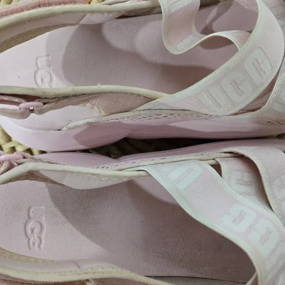 UGG LA Cloud Pink Strappy Platform Sandals 11