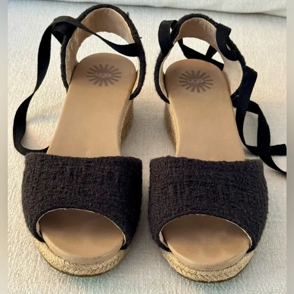UGG Lace-up Open Toe Gray Espadrilles 2 Inch Heels, Size 9.5