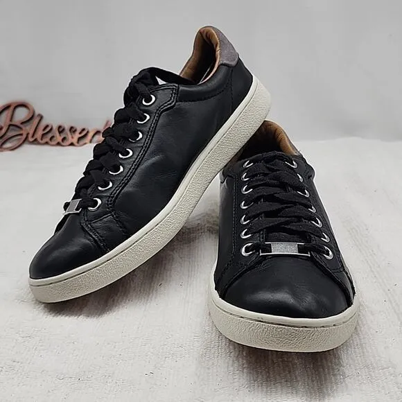 UGG MILO BLACK GRAY LEATHER SUEDE SKATE/SNEAKERS LADIES 8 NWOB TOUGH RUBBER SOLE