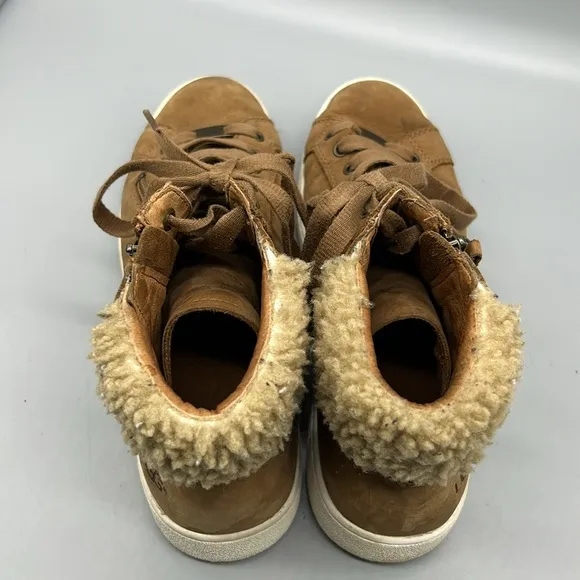 UGG - Olive - Zip up High Top Sneakers