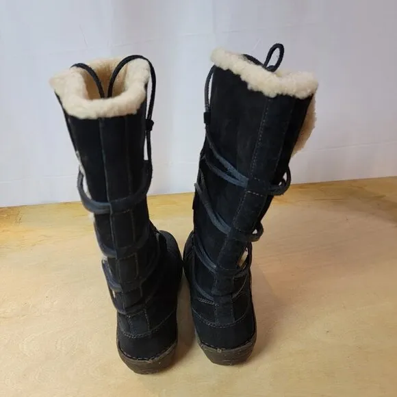 UGG SURFCAT 5158 Size 7 Leather Sheepskin Black Mid-Calf Lace Up Snow Boots