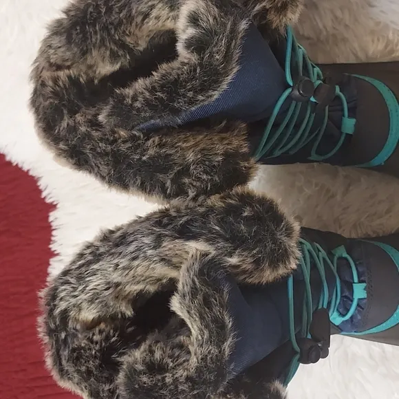Unisex Snowgypsy3 Snow Boots EUC