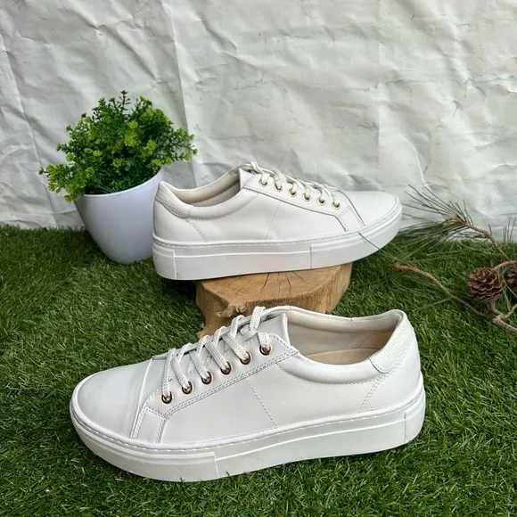 VAGABONDZOE PLATFORM SNEAKERS size 39 NEW $140White leather