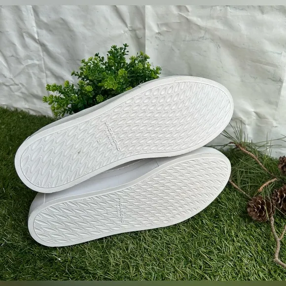 VAGABONDZOE PLATFORM SNEAKERS size 39 NEW $140White leather