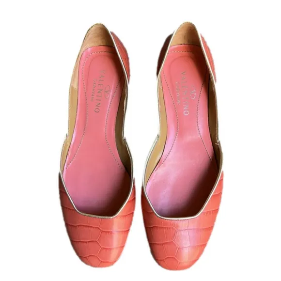 Valentino Garavani Orange/Coral Reptile Gold Trim Ballet Flats. Size 7.5.