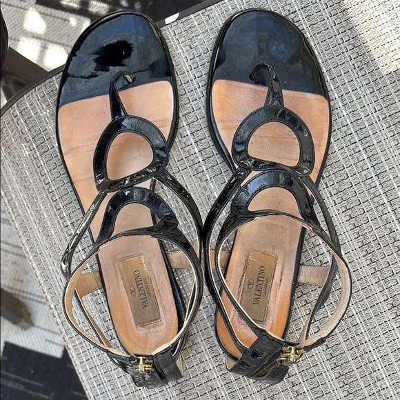 VALENTINO LADIES Black BACK ZIP FLAT GLADIATOR Sandals-10