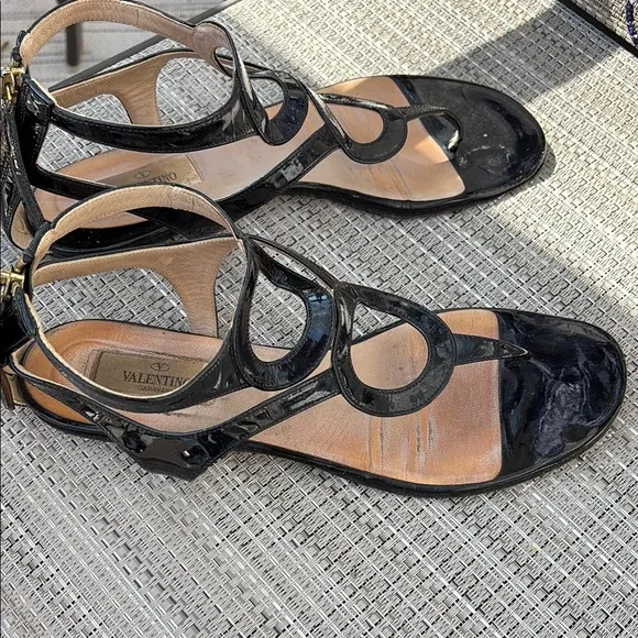 VALENTINO LADIES Black BACK ZIP FLAT GLADIATOR Sandals-10