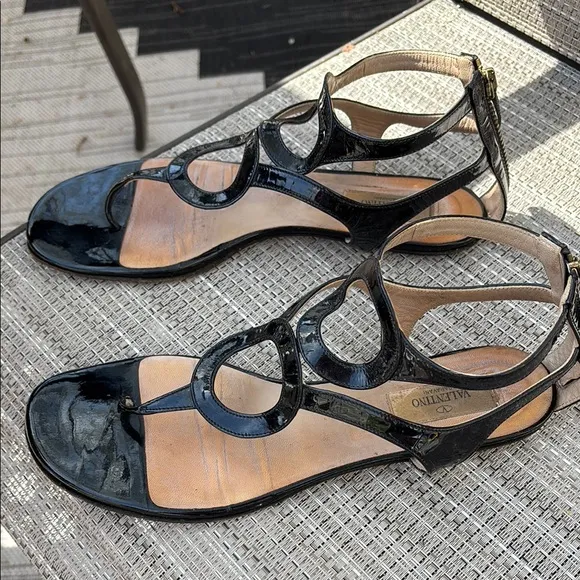 VALENTINO LADIES Black BACK ZIP FLAT GLADIATOR Sandals-10
