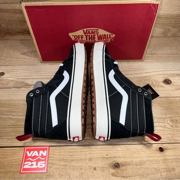 Vans Men's Sk8-Hi Mte-1 Sneaker Boots Insulated Black White: VN0A5HZY6BT: