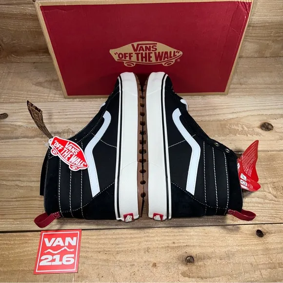 Vans Men's Sk8-Hi Mte-1 Sneaker Boots Insulated Black White: VN0A5HZY6BT: