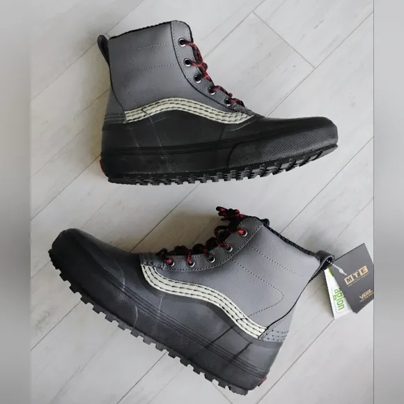VANS NEW Standard Mid Snow MTE Boots