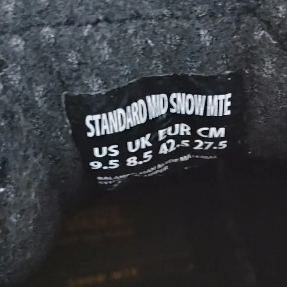 VANS NEW Standard Mid Snow MTE Boots