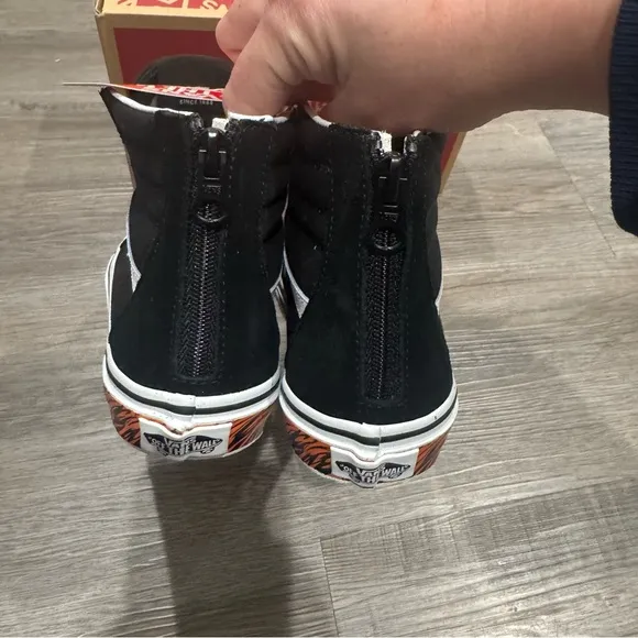 Vans Sk8 Hi Zip Animal Sidewell Tiger Black High Top Sneakers