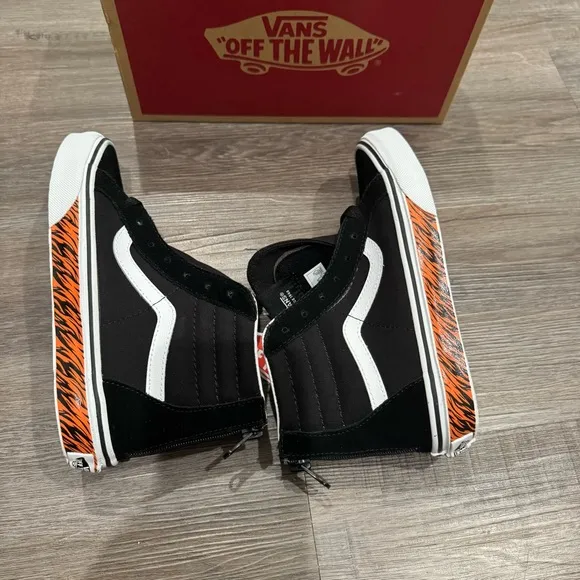 Vans Sk8 Hi Zip Animal Sidewell Tiger Black High Top Sneakers