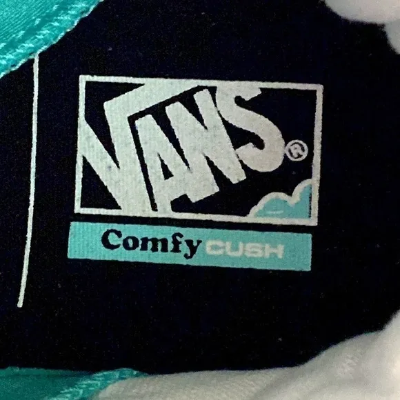 Vans x Discovery Sk8-Hi Project Cat Comfycush High Top Sneakers Size 8.5 Men