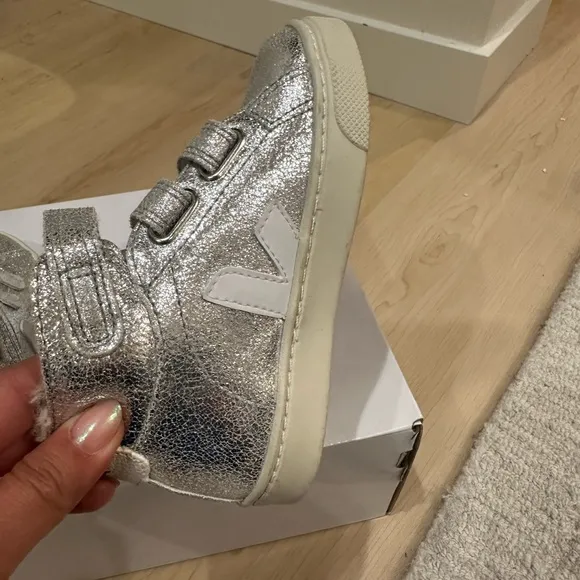Veja Toddler High-Top Sneakers