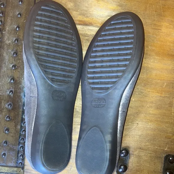 Vera Pelle leather flats