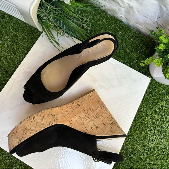 VERONICA BEARDali Sand Suede Peep-Toe Wedge Platform Sandals size 9