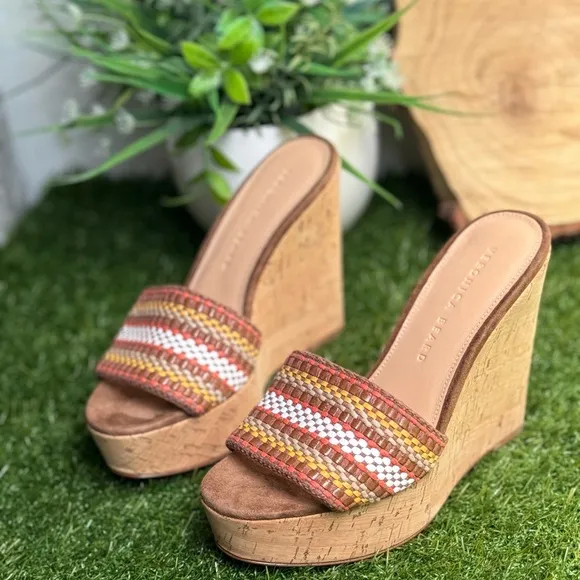 Veronica BeardDali Sand Suede Peep-Toe Wedge Platform Sandals size 5.5 women