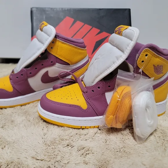 Vibrant High-Top Sneakers in Yellow and Purple