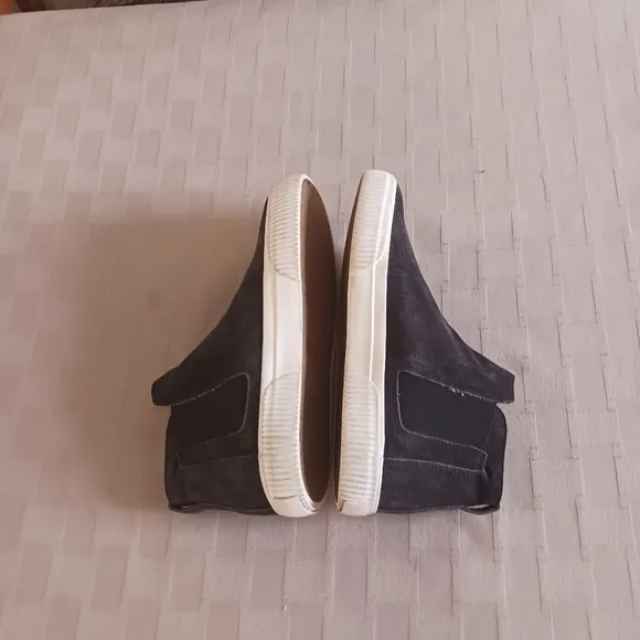 Vince Kelowna High Top Suede Sneakers