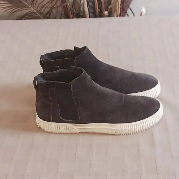 Vince Kelowna High Top Suede Sneakers