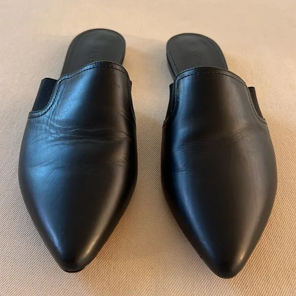 Vince Nadette Black Leather Pointed Slide